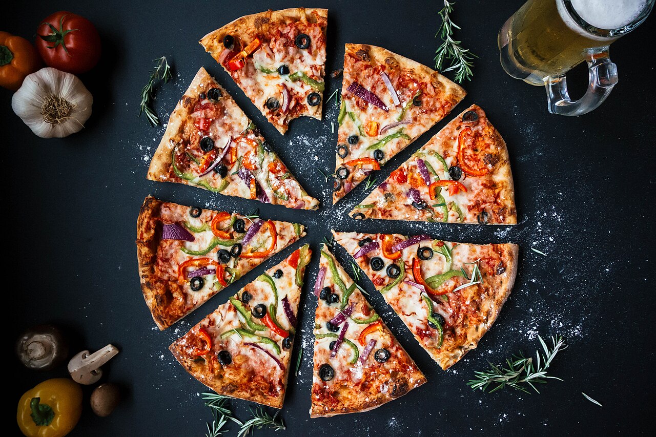 Pizza: História, Variedades e Popularidade da Comida Italiana Mundial