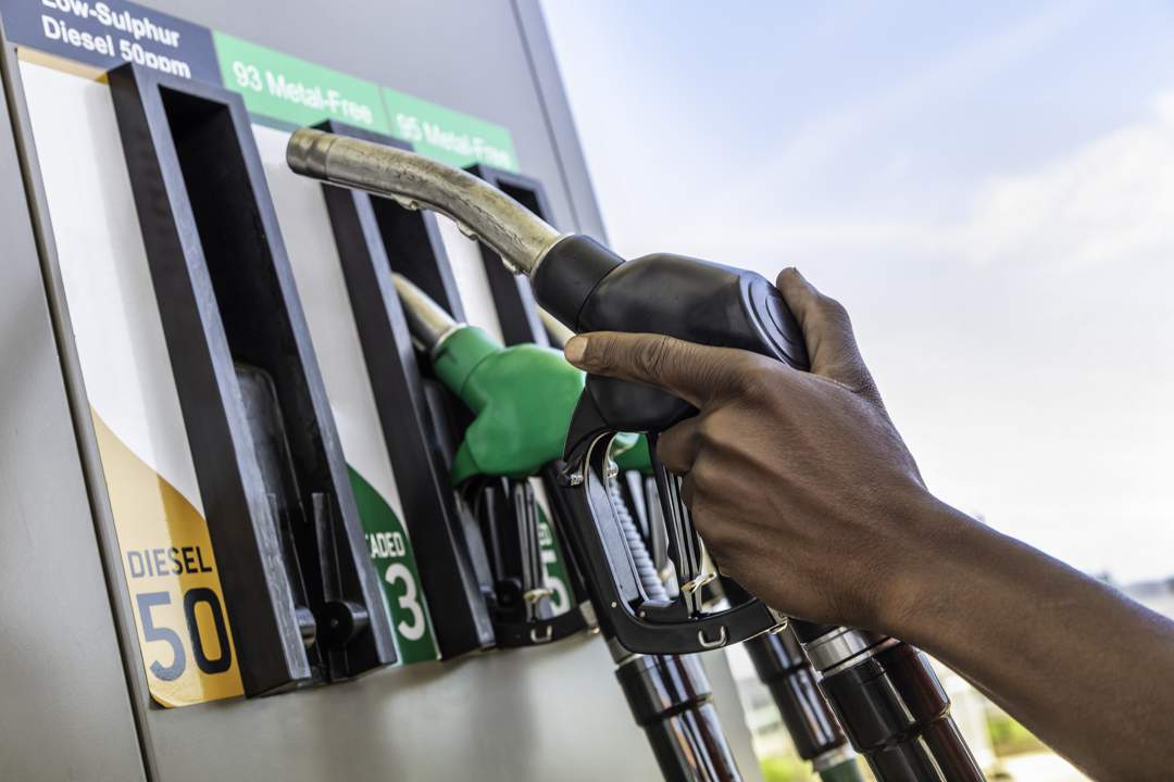 Harga Minyak dan Diesel di Afrika Selatan Dijangka Turun Mendadak pada 1 Julai